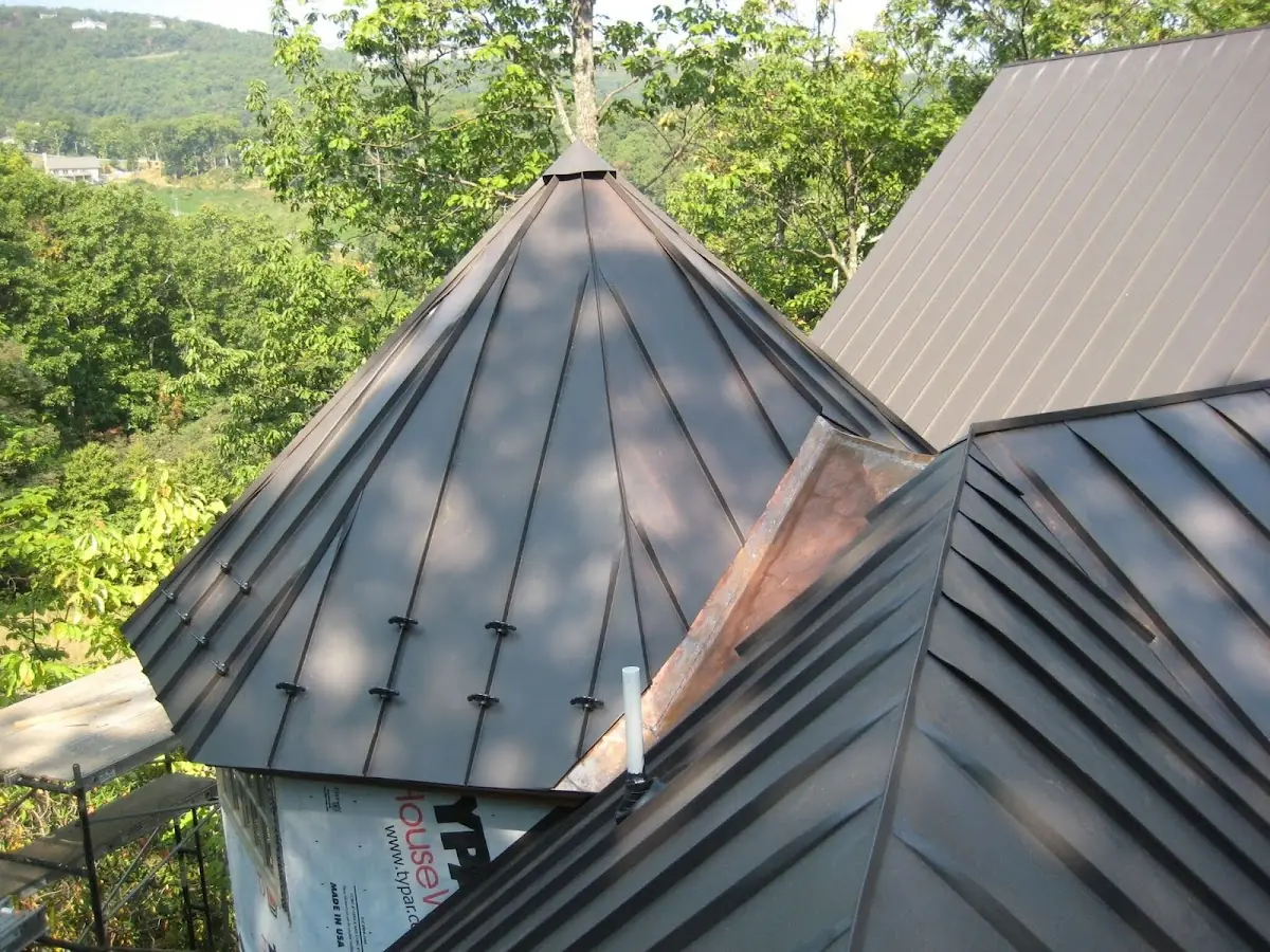 Professional Shingle Replacement & Repair by Craftsman Roofing in Vista Park